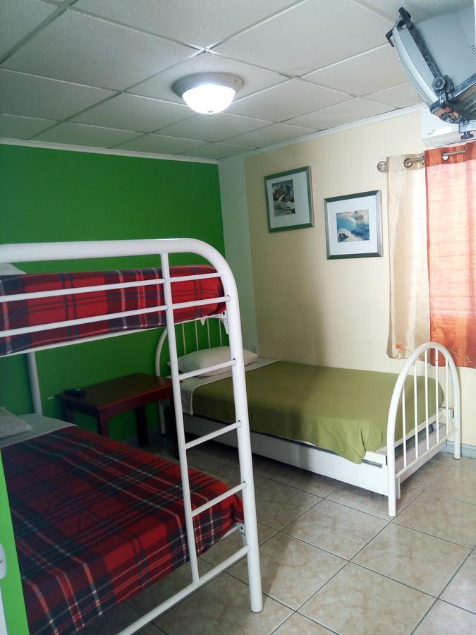 Hostel Room Aruba オラニエスタッド エクステリア 写真